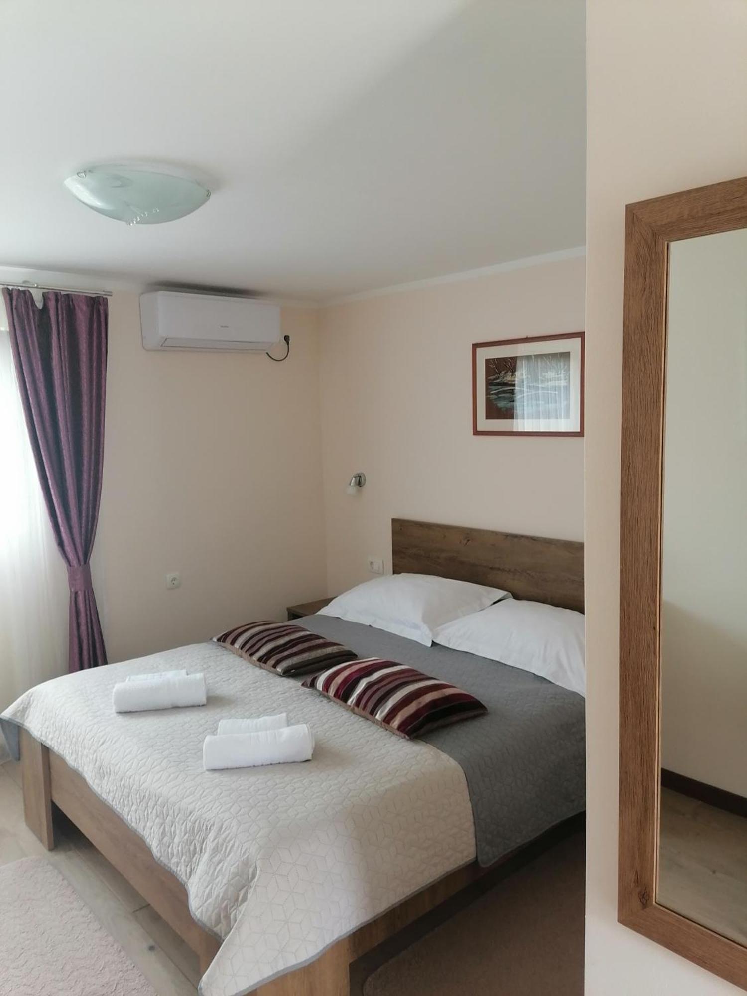 Apartments Kozjan Karlovac Oda fotoğraf