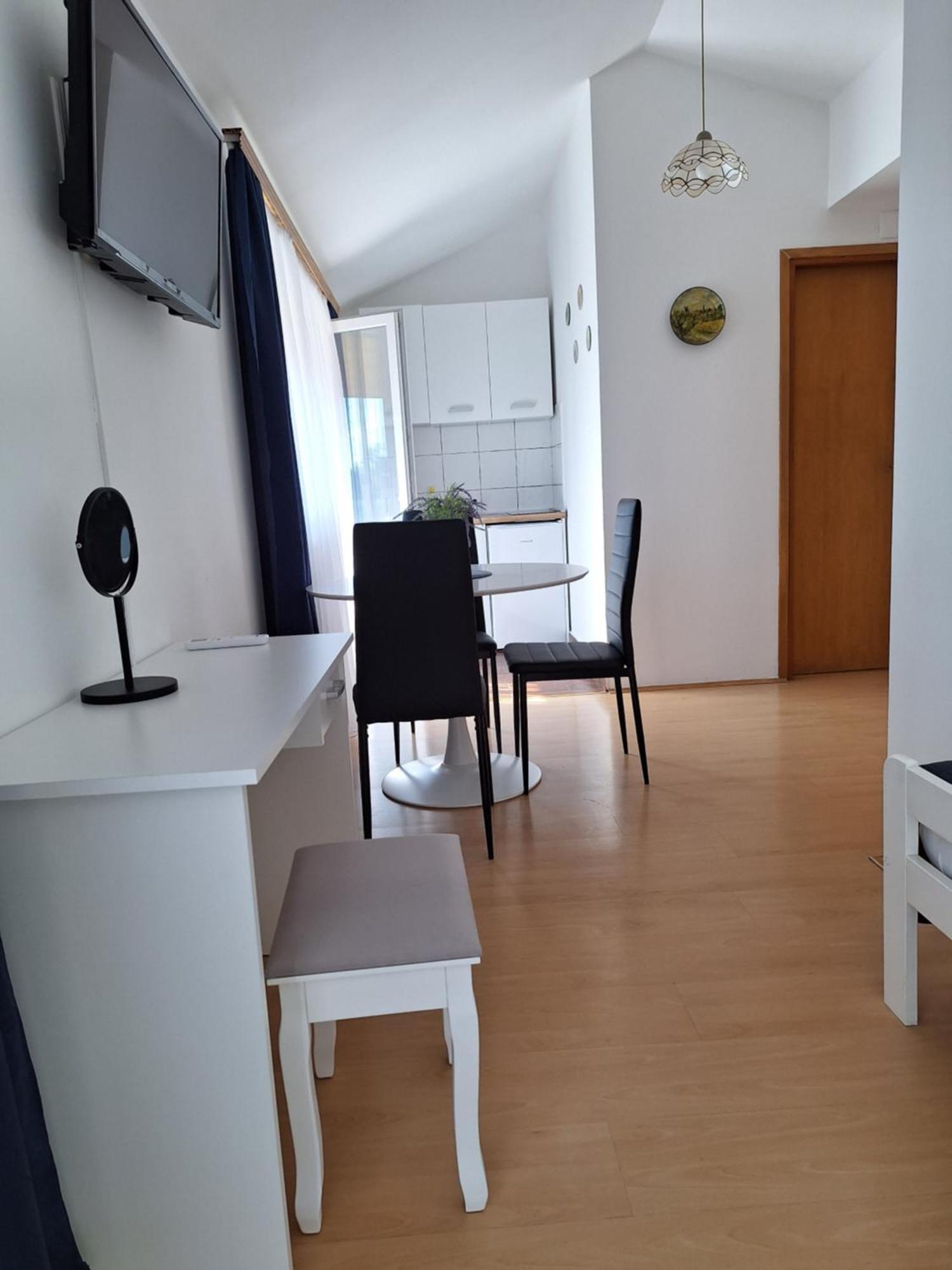 Apartments Kozjan Karlovac Dış mekan fotoğraf